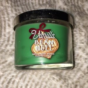 Bath and Body Works candle
